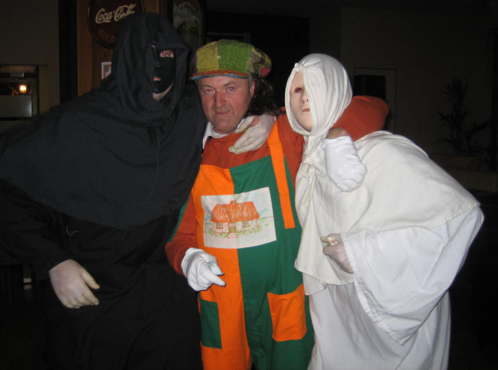 ../Images/Halloween Bunclody 2006 - 3.JPG